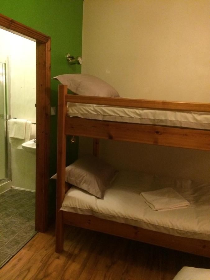 Отели типа «постель и завтрак» Harbour House Budget Accommodation Слайго